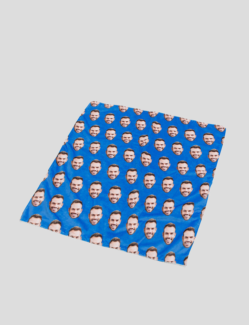 Face Throw. Throw with Faces on.