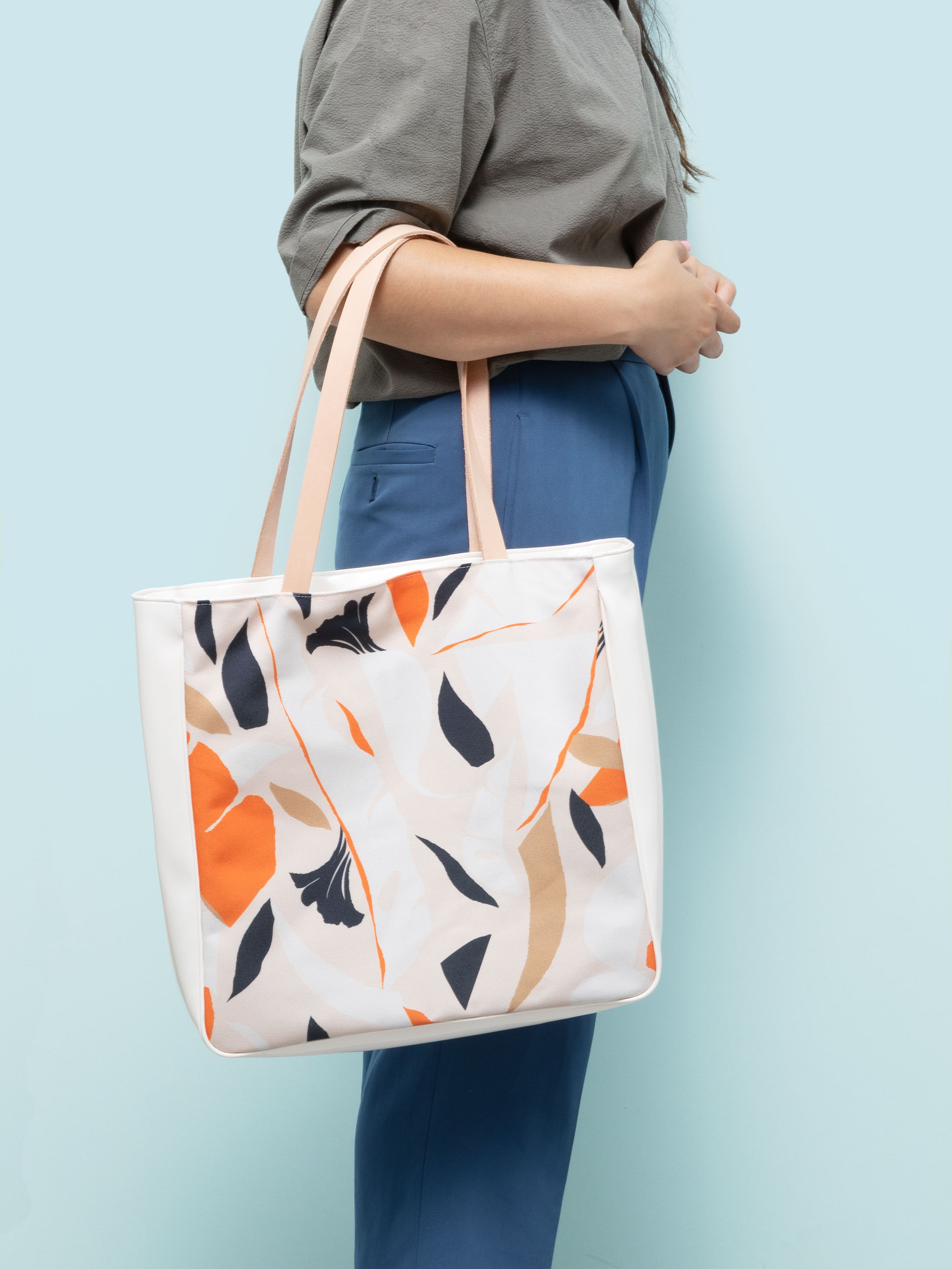 Llama Borsa In Tela Riutilizzabile – Grigia Con Stampa Esclusiva – 34x13x38 Cm – Tasca Interna Con Cerniera