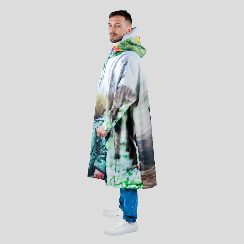 Impermeabile usa e getta / poncho anti-pioggia, con gancetto, si conserva in un contenitore a forma di palla, portatile | Merceria e Tessuti