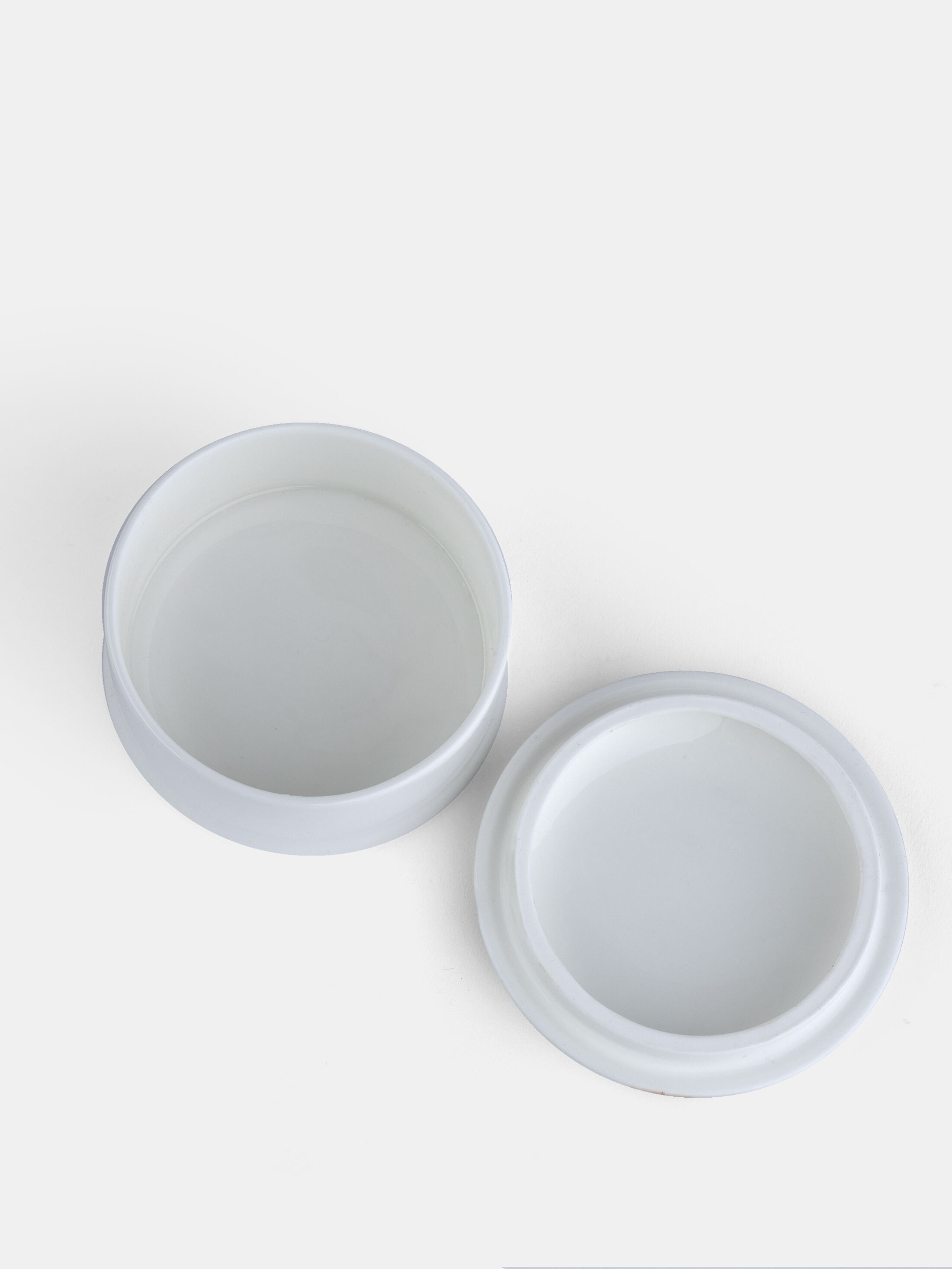bone-china-trinket1574242_l.jpg