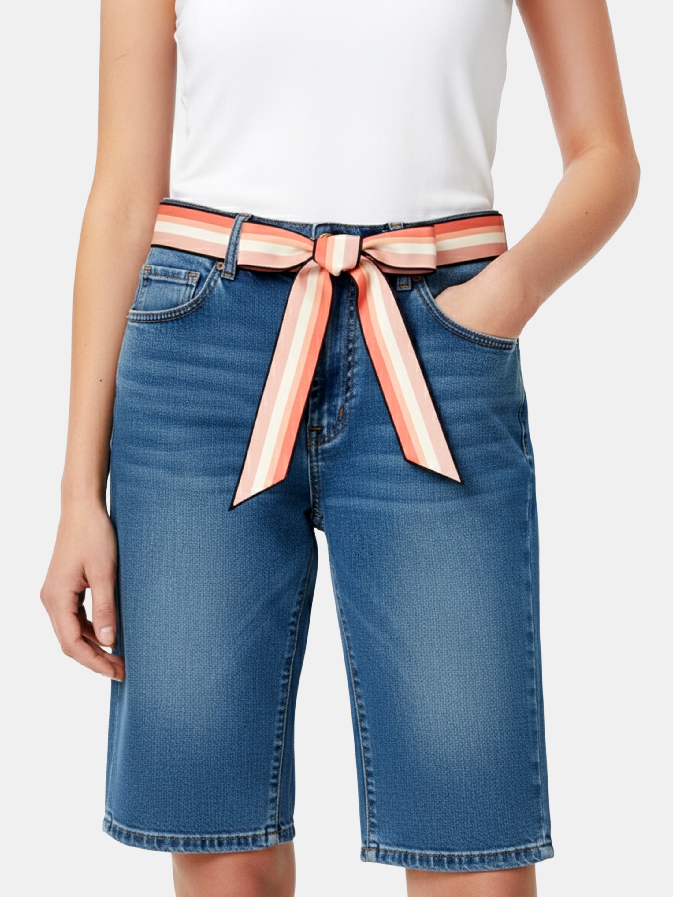 Custom Fabric Belts: Elevate Your Style with Ease