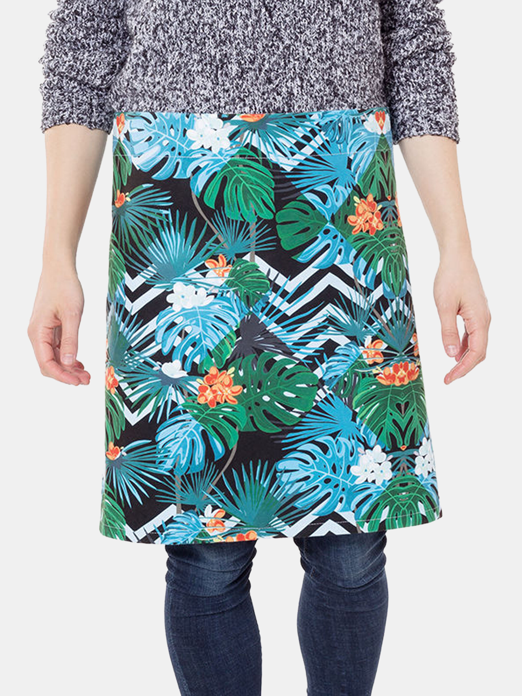 Custom Waist Aprons for Your Creative Business